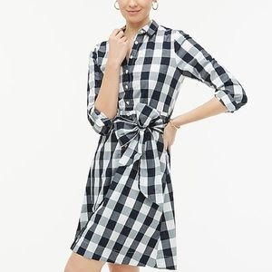 NWT Tie-Waist Gingham Poplin Shirtdress in Navy